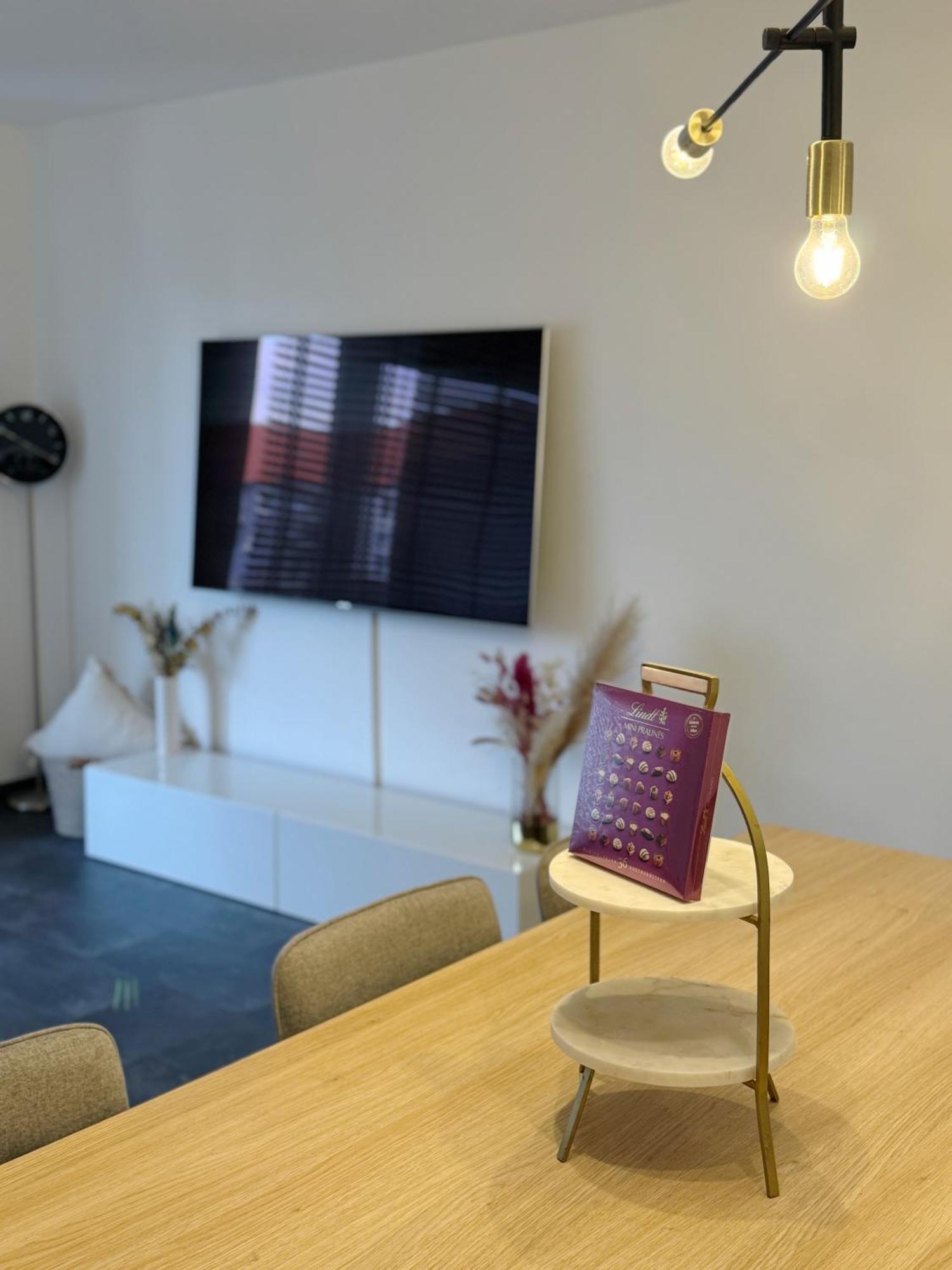 90M2 I Central I Netflix I Wifi I Free Parking I Lia Apartments Hannover Ngoại thất bức ảnh