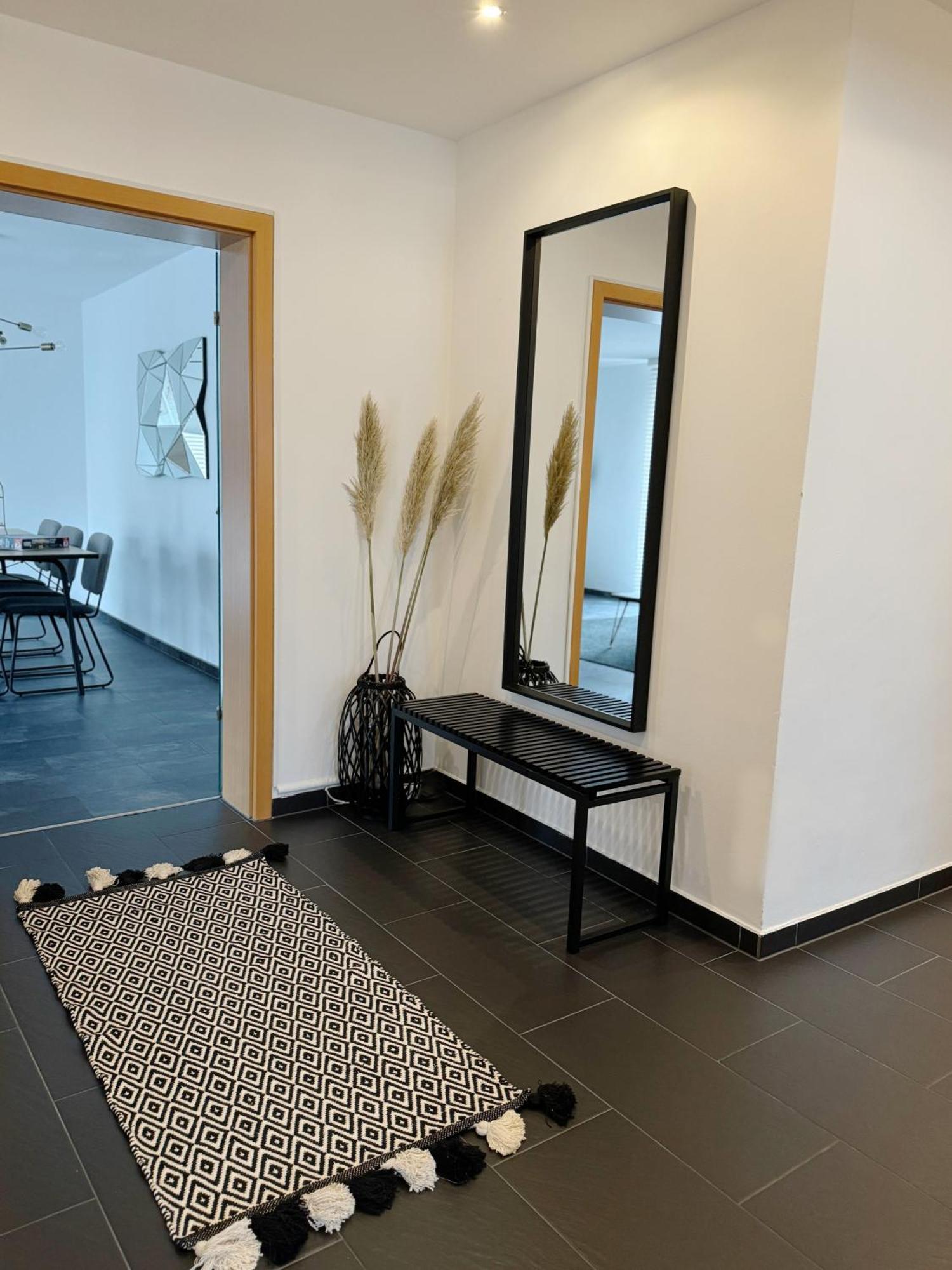 90M2 I Central I Netflix I Wifi I Free Parking I Lia Apartments Hannover Ngoại thất bức ảnh
