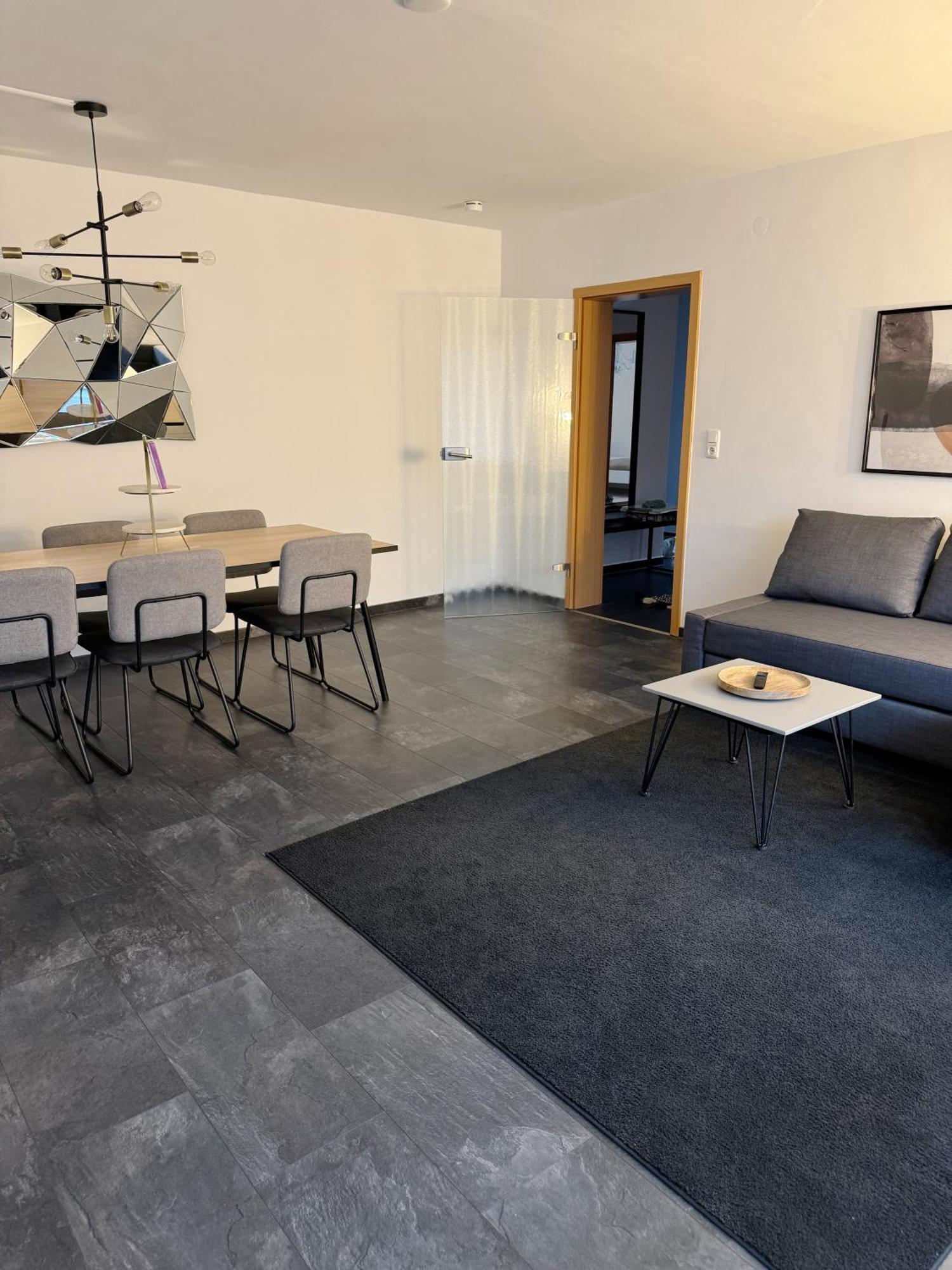 90M2 I Central I Netflix I Wifi I Free Parking I Lia Apartments Hannover Ngoại thất bức ảnh